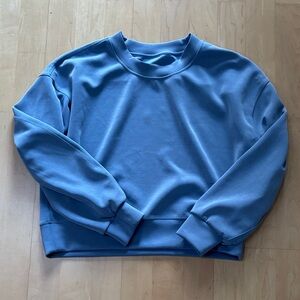 lululemon athletica Blue Crewneck Sweater softstreme perfectly cropped crew